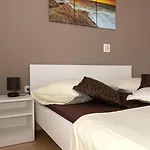 Pavlinovic Appartement Makarska
