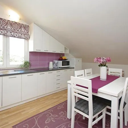 Apartment Pavlinovic *