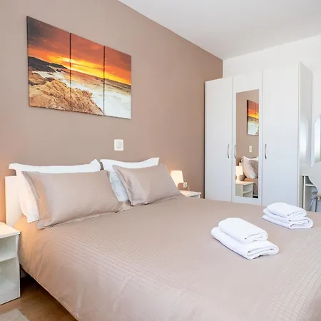 Pavlinovic Appartement Makarska