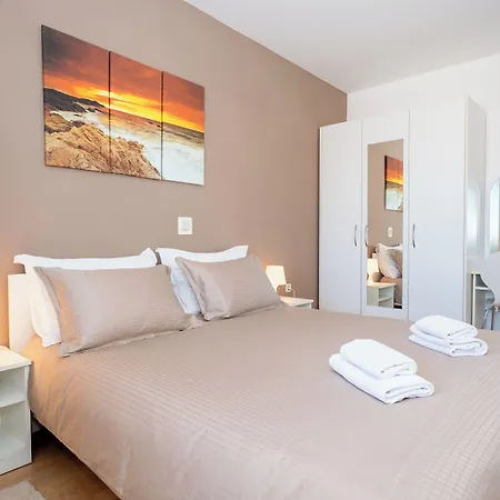 Pavlinovic Appartement Makarska