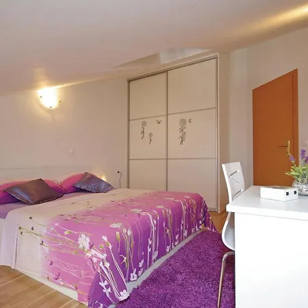 Pavlinovic Appartement *
