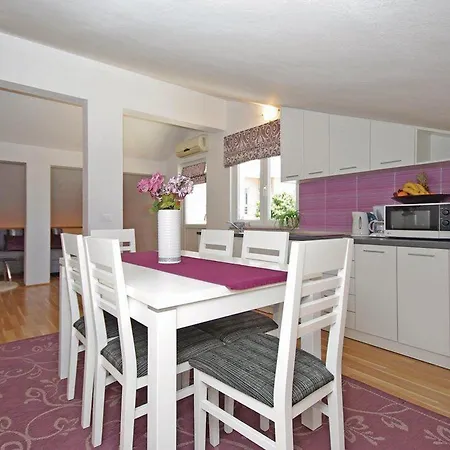 Pavlinovic Appartement *
